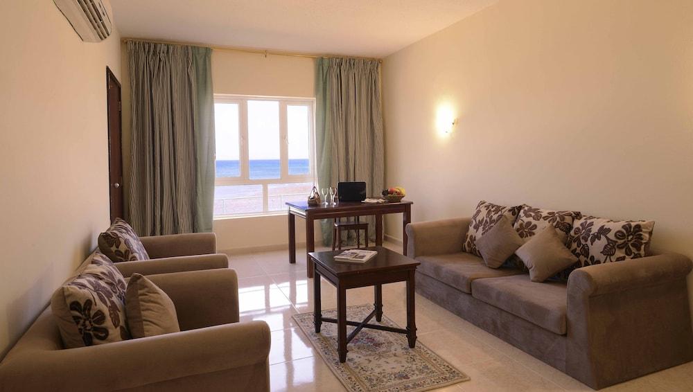 Resort Sur Beach Holiday Exterior foto